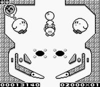 une photo d'Ã©cran de Kirby s Pinball Land sur Nintendo Game Boy